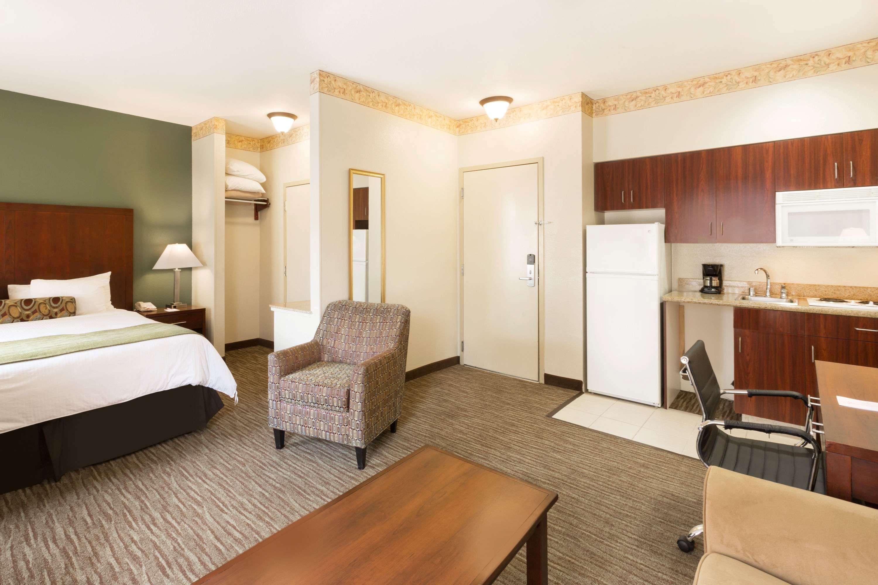 Hawthorn Suites By Wyndham Rancho Cordova/Folsom Εξωτερικό φωτογραφία